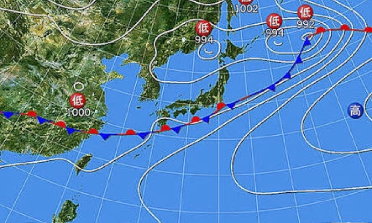 梅雨前線って何 停滞前線との違いについても説明します はてなスッキリ