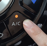 車のエアコンの謎 Acってどんな意味 いつ使えばいいの はてなスッキリ