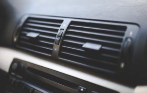 車の冬のエアコン温度は何度が最適 燃費と関係あるの はてなスッキリ